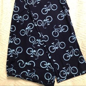 Lularoe TC2 leggings with bicycle print.